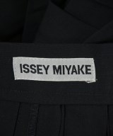 ISSEY MIYAKE（イッセイミヤケ）ひざ丈スカート 黒 サイズ:M レディース/2200716417095