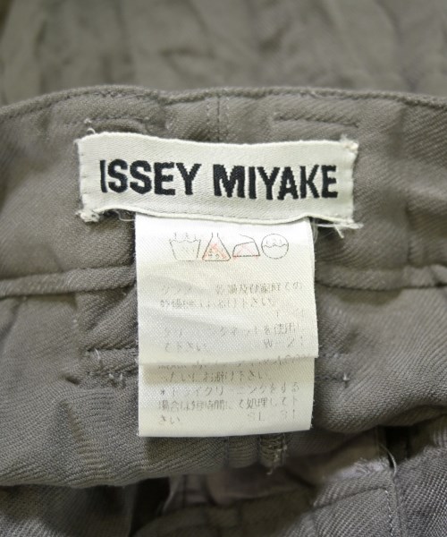 ISSEY MIYAKE（イッセイミヤケ）その他 グレー サイズ:M レディース/2200717193059