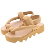 ISSEY MIYAKE（イッセイミヤケ）サンダル ベージュ サイズ:EU36(22.5cm位) レディース/2200714724010