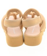 ISSEY MIYAKE（イッセイミヤケ）サンダル ベージュ サイズ:EU36(22.5cm位) レディース/2200714724010