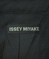 ISSEY MIYAKE（イッセイミヤケ）カジュアルシャツ 黒 サイズ:2(M位) メンズ/2200718036041
