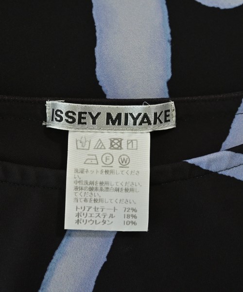 ISSEY MIYAKE（イッセイミヤケ）Tシャツ・カットソー 黒 サイズ:2(M位) レディース/2200718152048