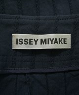 ISSEY MIYAKE（イッセイミヤケ）ひざ丈スカート 紺 サイズ:2(M位) レディース/2200718172244