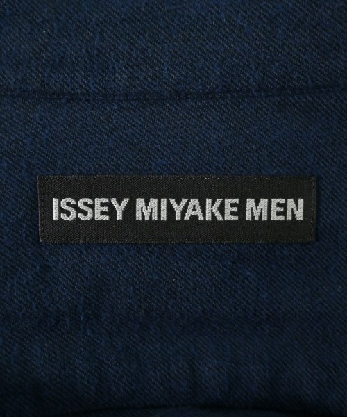 ISSEY MIYAKE MEN（イッセイ　ミヤケ　メン）カジュアルシャツ 紺 サイズ:1(S位) メンズ/2200719539053