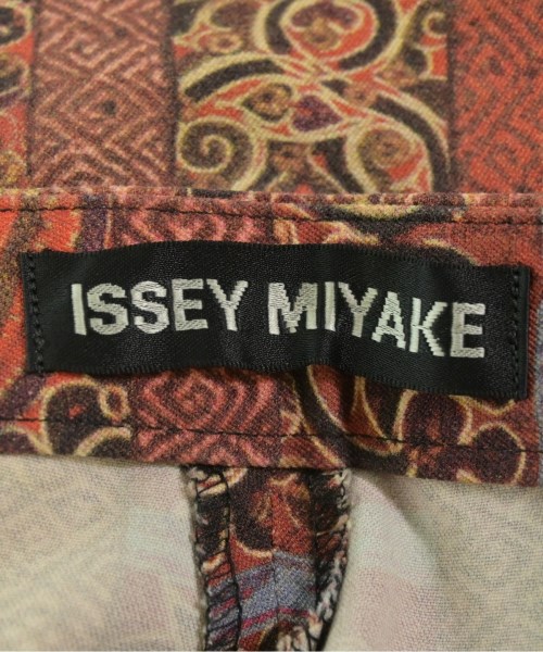 ISSEY MIYAKE（イッセイミヤケ）クロップドパンツ 黒 サイズ:1(S位) レディース/2200645773040