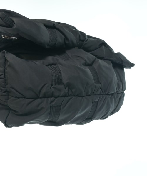 ISSEY MIYAKE（イッセイミヤケ）ショルダーバッグ 黒 サイズ:- レディース/2200648974215