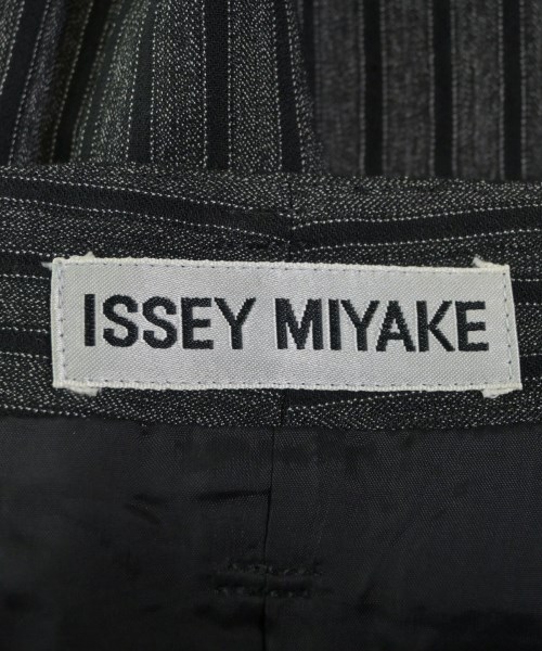 ISSEY MIYAKE（イッセイミヤケ）ひざ丈スカート 黒 サイズ:S レディース/2200649348046