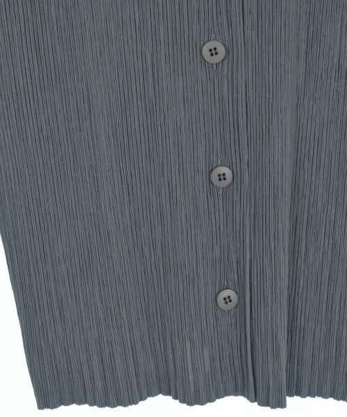 ISSEY MIYAKE（イッセイミヤケ）カジュアルシャツ グレー サイズ:M レディース/2200651763028