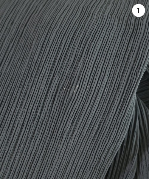 ISSEY MIYAKE（イッセイミヤケ）カジュアルシャツ グレー サイズ:M レディース/2200651763028