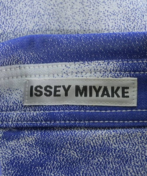 ISSEY MIYAKE（イッセイミヤケ）カジュアルシャツ 青 サイズ:2(M位) メンズ/2200652505016