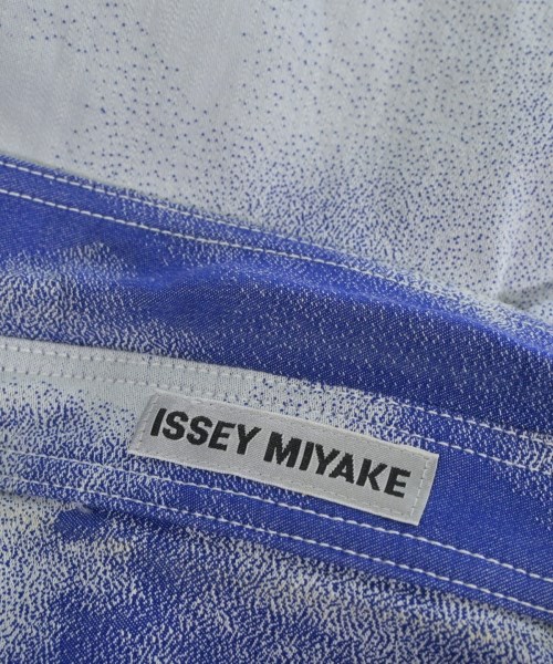 ISSEY MIYAKE（イッセイミヤケ）カジュアルシャツ 青 サイズ:2(M位) メンズ/2200652505016