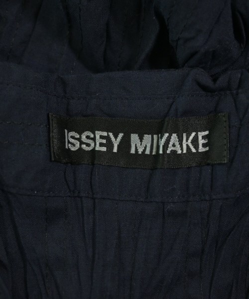 ISSEY MIYAKE（イッセイミヤケ）カジュアルシャツ 紺 サイズ:4(XL位) メンズ/2200653075082