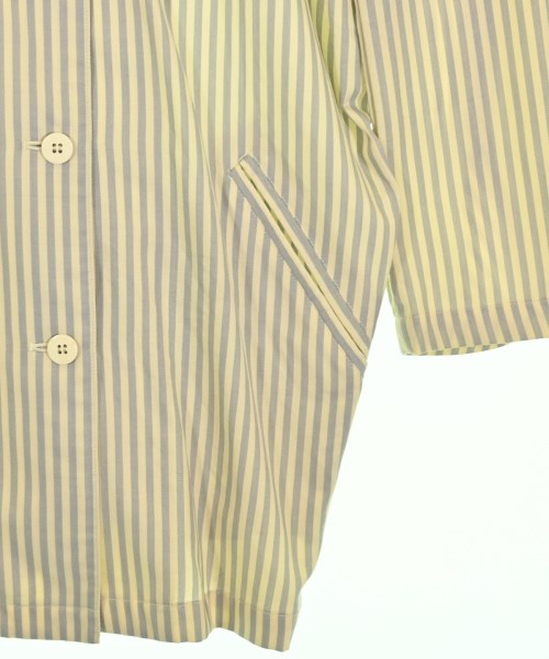 ISSEY MIYAKE（イッセイミヤケ）カジュアルジャケット ベージュ サイズ:-(M位) レディース/2200702208102
