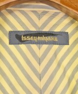 ISSEY MIYAKE（イッセイミヤケ）カジュアルジャケット ベージュ サイズ:-(M位) レディース/2200702208102
