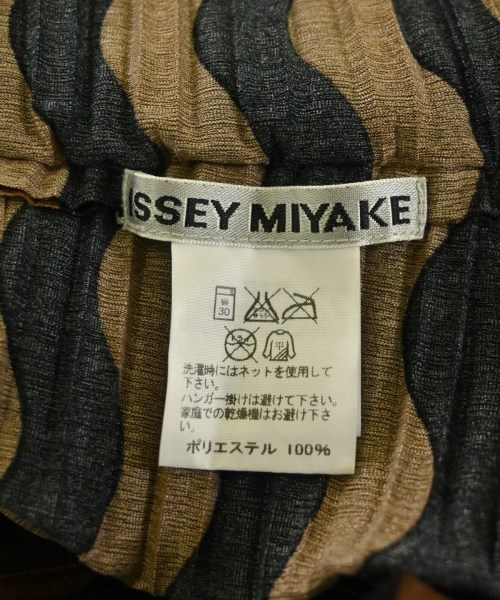 ISSEY MIYAKE（イッセイミヤケ）カジュアルシャツ 茶 サイズ:2(M位) レディース/2200702425110