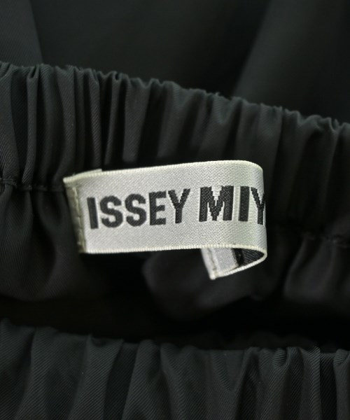 ISSEY MIYAKE（イッセイミヤケ）ひざ丈スカート 黒 サイズ:1(S位) レディース/2200702425127