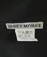 ISSEY MIYAKE（イッセイミヤケ）ブラウス 黒 サイズ:2(M位) レディース/2200702866012