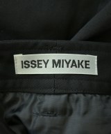 ISSEY MIYAKE（イッセイミヤケ）ひざ丈スカート 紺 サイズ:1(S位) レディース/2200703501141