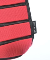 ISSEY MIYAKE（イッセイミヤケ）クラッチバッグ 赤 サイズ:- レディース/2200704442085