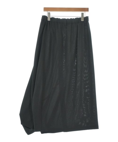 ISSEY MIYAKE（イッセイミヤケ）クロップドパンツ 黒 サイズ:4(XL位) レディース/2200704425064