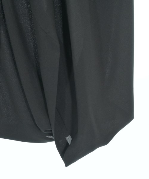 ISSEY MIYAKE（イッセイミヤケ）クロップドパンツ 黒 サイズ:4(XL位) レディース/2200704425064