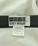 ISSEY MIYAKE（イッセイミヤケ）ひざ丈スカート 白 サイズ:2(M位) レディース/2200705497121