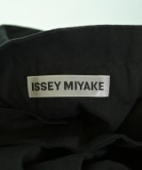 ISSEY MIYAKE（イッセイミヤケ）オールインワン/サロペット 黒 サイズ:2(M位) レディース/2200706087017