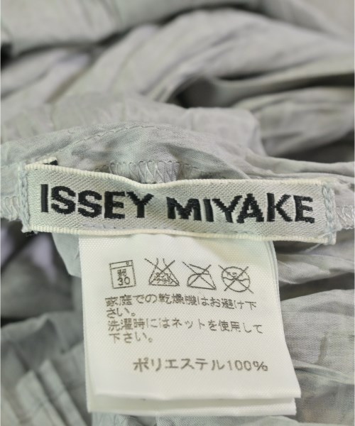 ISSEY MIYAKE（イッセイミヤケ）カジュアルシャツ グレー サイズ:2(M位) レディース/2200707360058