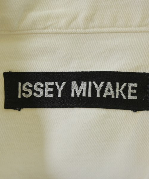 ISSEY MIYAKE（イッセイミヤケ）カジュアルシャツ 白 サイズ:2(M位) メンズ/2200707360089