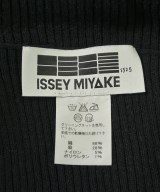 ISSEY MIYAKE（イッセイミヤケ）カーディガン 黒 サイズ:2(M位) レディース/2200660726199
