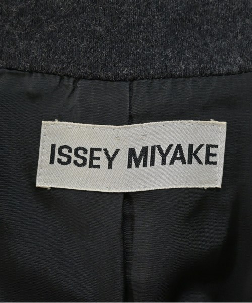 ISSEY MIYAKE（イッセイミヤケ）ジャケット グレー サイズ:M レディース/2200662607014