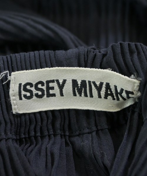 ISSEY MIYAKE（イッセイミヤケ）ロング・マキシ丈スカート 紺 サイズ:M レディース/2200662699057
