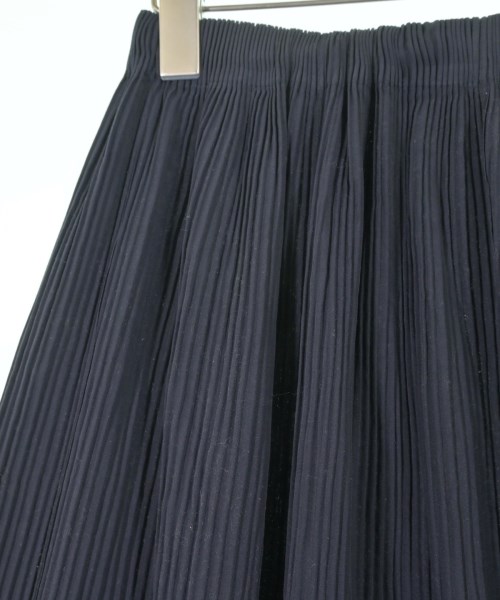 ISSEY MIYAKE（イッセイミヤケ）ロング・マキシ丈スカート 紺 サイズ:M レディース/2200662699057