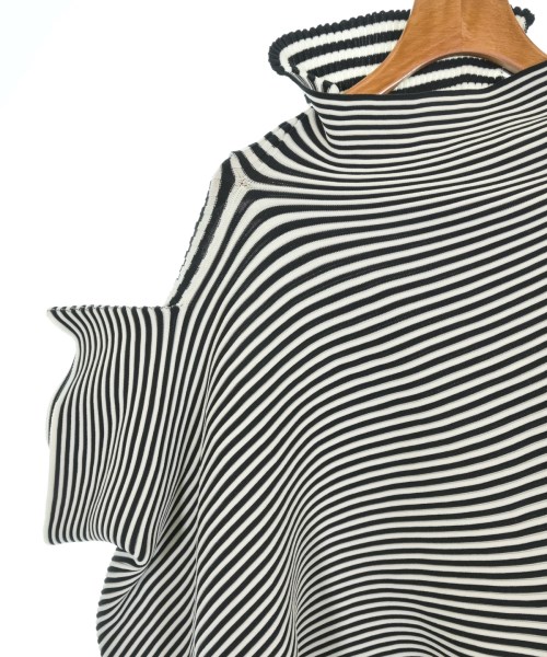 ISSEY MIYAKE（イッセイミヤケ）ニット・セーター 黒 サイズ:2(M位) レディース/2200661679265