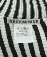 ISSEY MIYAKE（イッセイミヤケ）ニット・セーター 黒 サイズ:2(M位) レディース/2200661679265