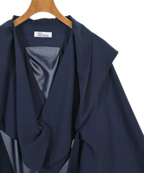 ISSEY MIYAKE（イッセイミヤケ）ブラウス 紺 サイズ:3(L位) レディース/2200661679357