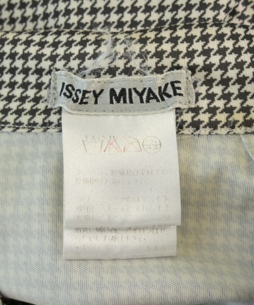 ISSEY MIYAKE（イッセイミヤケ）ワンピース 白 サイズ:M レディース/2200664933043