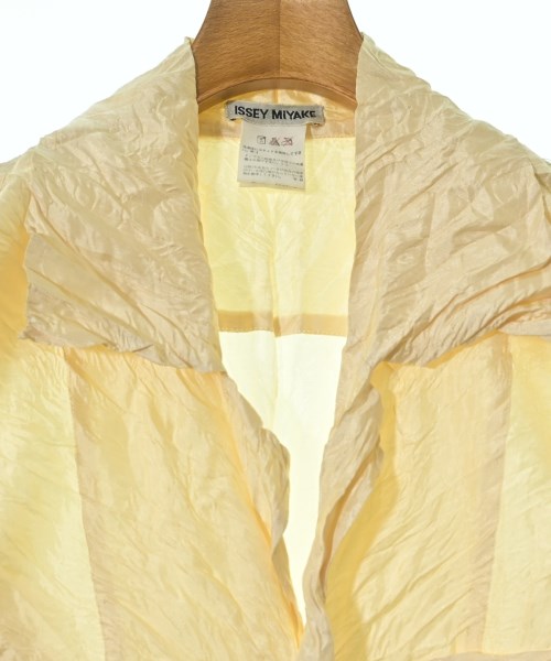 ISSEY MIYAKE（イッセイミヤケ）カジュアルシャツ 黄 サイズ:L レディース/2200662001027