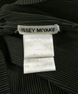 ISSEY MIYAKE（イッセイミヤケ）ブラウス 緑 サイズ:L レディース/2200662001058