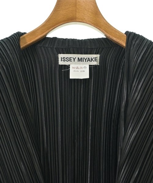 ISSEY MIYAKE（イッセイミヤケ）カジュアルジャケット 黒 サイズ:L レディース/2200662001119