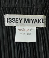 ISSEY MIYAKE（イッセイミヤケ）カジュアルジャケット 黒 サイズ:L レディース/2200662001119