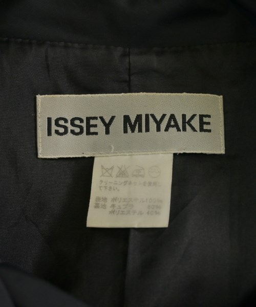 ISSEY MIYAKE（イッセイミヤケ）その他 紺 サイズ:2(M位) レディース/2200664843045