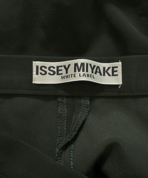 ISSEY MIYAKE（イッセイミヤケ）その他 グレー サイズ:2(M位) レディース/2200662807162