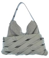 ISSEY MIYAKE（イッセイミヤケ）ショルダーバッグ グレー サイズ:S レディース/2200668773027