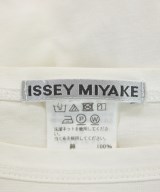 ISSEY MIYAKE（イッセイミヤケ）Tシャツ・カットソー 白 サイズ:2(M位) レディース/2200669949032