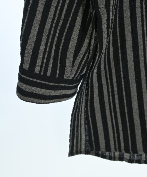 ISSEY MIYAKE（イッセイミヤケ）カジュアルシャツ 黒 サイズ:L レディース/2200670236077