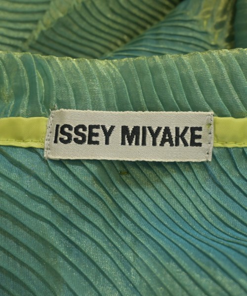 ISSEY MIYAKE（イッセイミヤケ）カジュアルシャツ 緑 サイズ:M レディース/2200670236084
