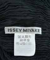 ISSEY MIYAKE（イッセイミヤケ）ブラウス 黒 サイズ:2(M位) レディース/2200670502028
