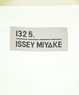 ISSEY MIYAKE（イッセイミヤケ）カジュアルシャツ 白 サイズ:3(L位) レディース/2200670502042