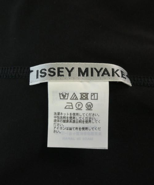 ISSEY MIYAKE（イッセイミヤケ）Tシャツ・カットソー 黒 サイズ:2(M位) レディース/2200722637012